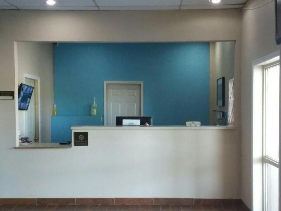Travel Inn Marston Esterno foto